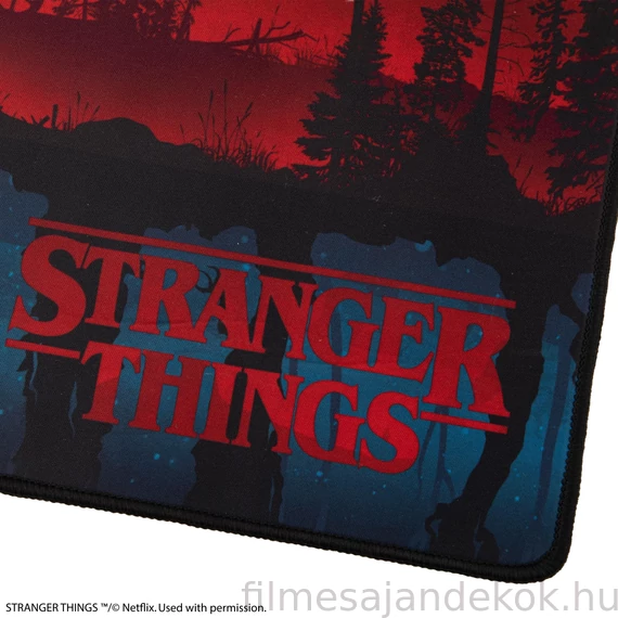 Stranger Things - Upside Down XL méretű egérpad