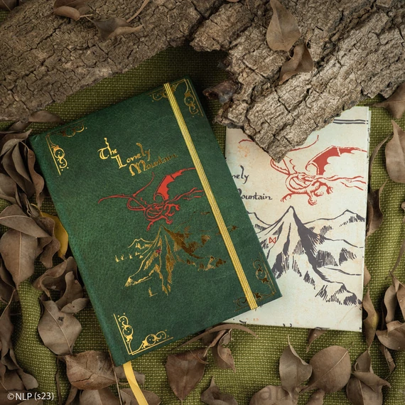 A Hobbit – Keménytáblás Jegyzetfüzet Térképmelléklettel