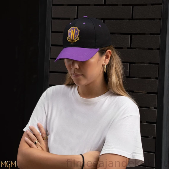 Wednesday – Nevermore Academy Felnőtt Lila Baseball Sapka